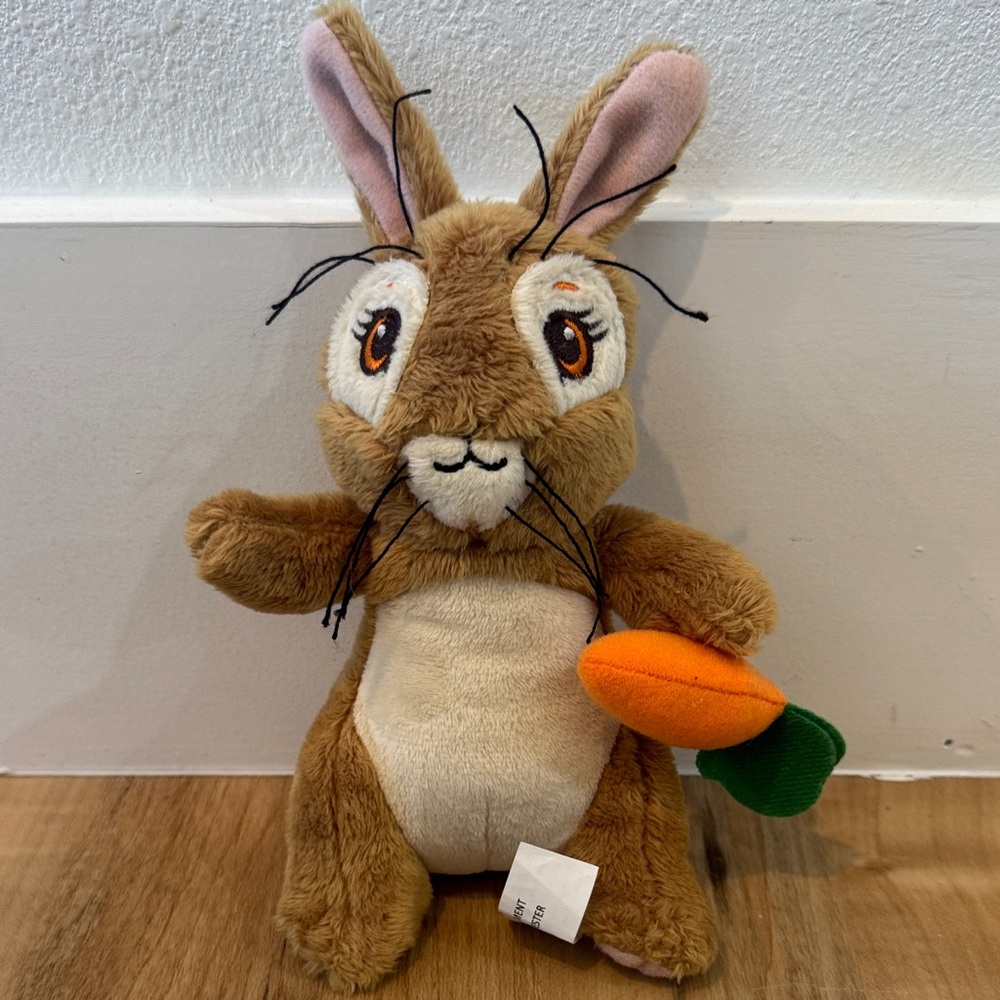 Source Unknown Tan and White Bunny with Carrot